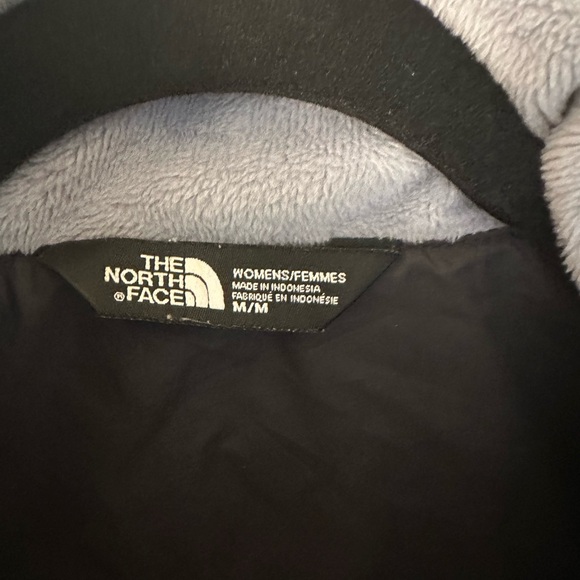 The North Face Women's Black and Gray Vest Jacket - Picture 4 of 6